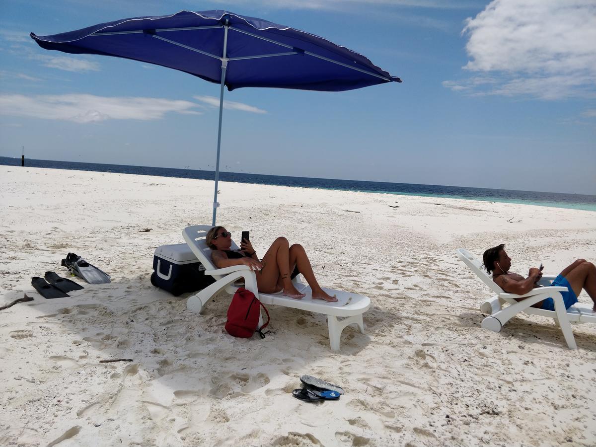 Готель Island Guest Maamendhoo Екстер'єр фото